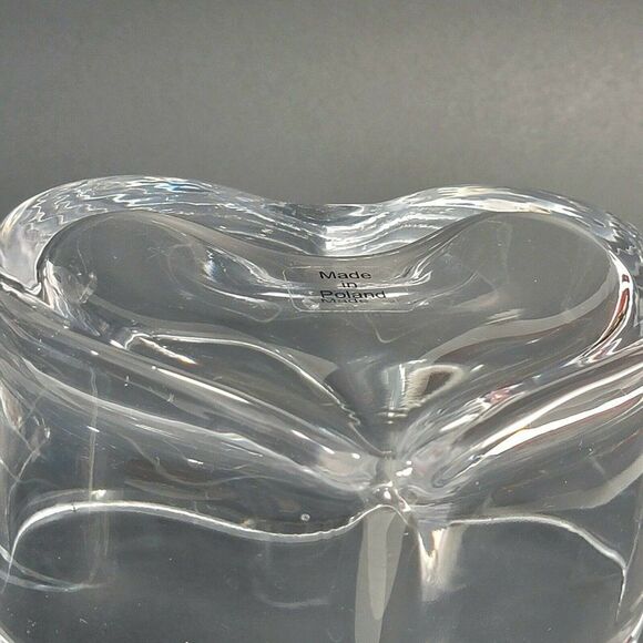 2 Vintage  Heart Shape Glass Candy Valentines Dish - Made in Poland 3" x 5.5" - Picture 12 of 12